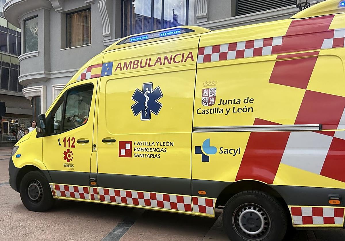 Ambulancia de Sacyl en Burgos.