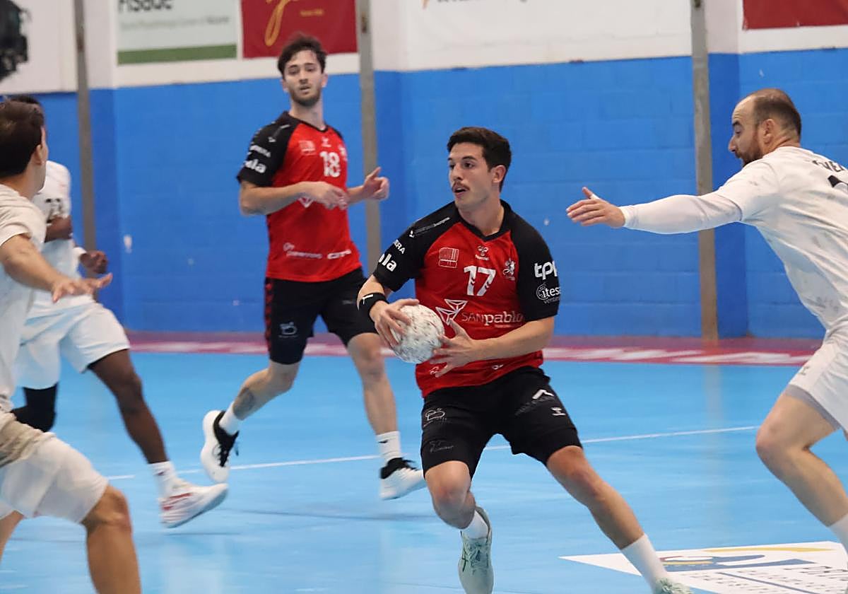 Instante del partido entre Agustinos Alicante y UBU San Pablo Burgos.