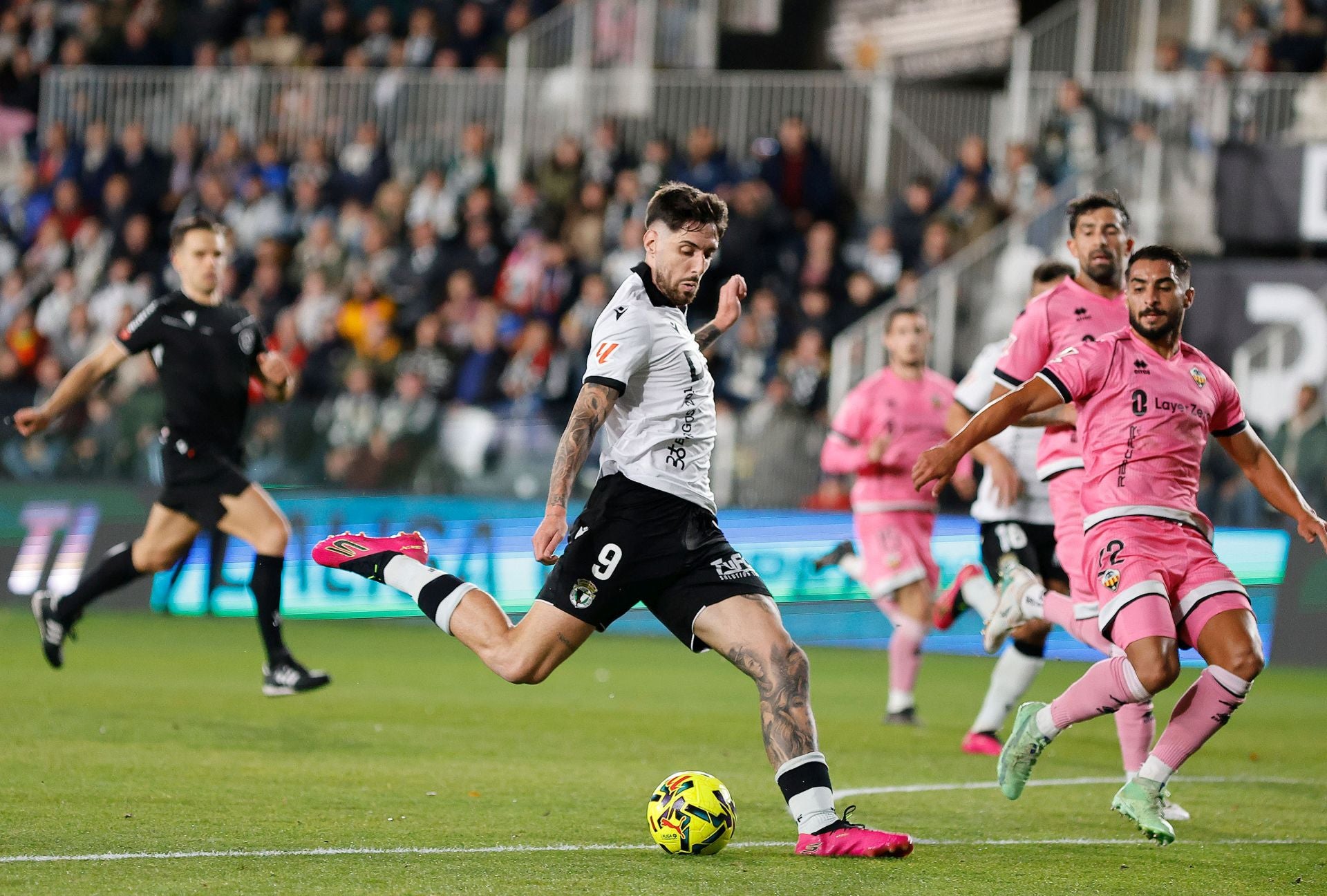 El partido entre el Burgos CF y el Castellón, en imágenes