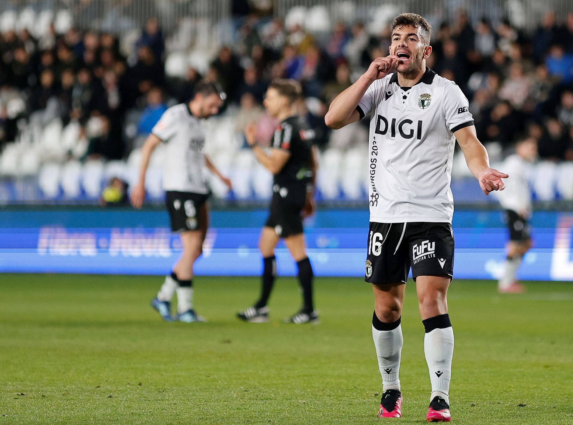 El partido entre el Burgos CF y el Castellón, en imágenes
