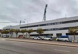 Edificio de Policía y Bomberos de Burgos en obras.