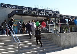 Entrada al complejo Marta Fernández.