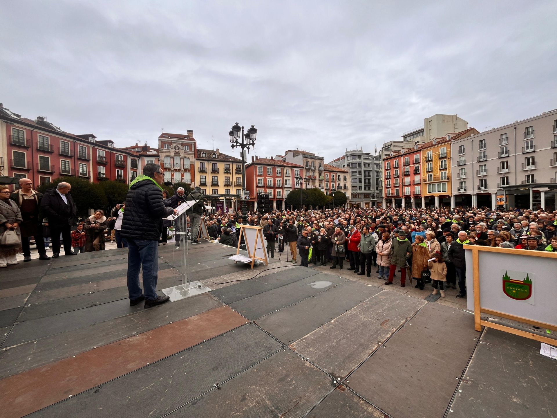 Así ha sido en imágenes la protesta por la reapertura del Tren Directo