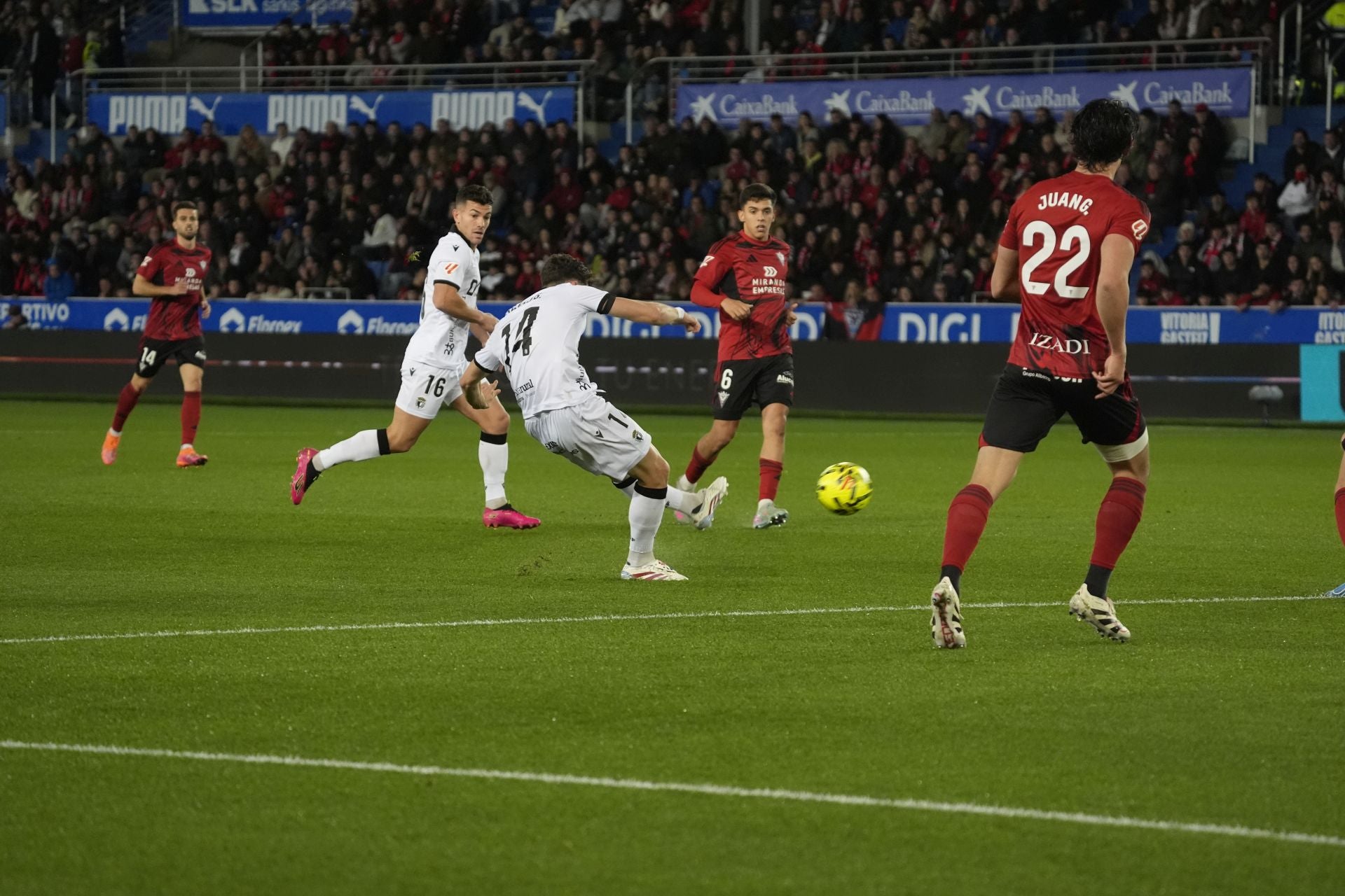 Todas las imágenes del derbi burgalés entre el Mirandés y el Burgos