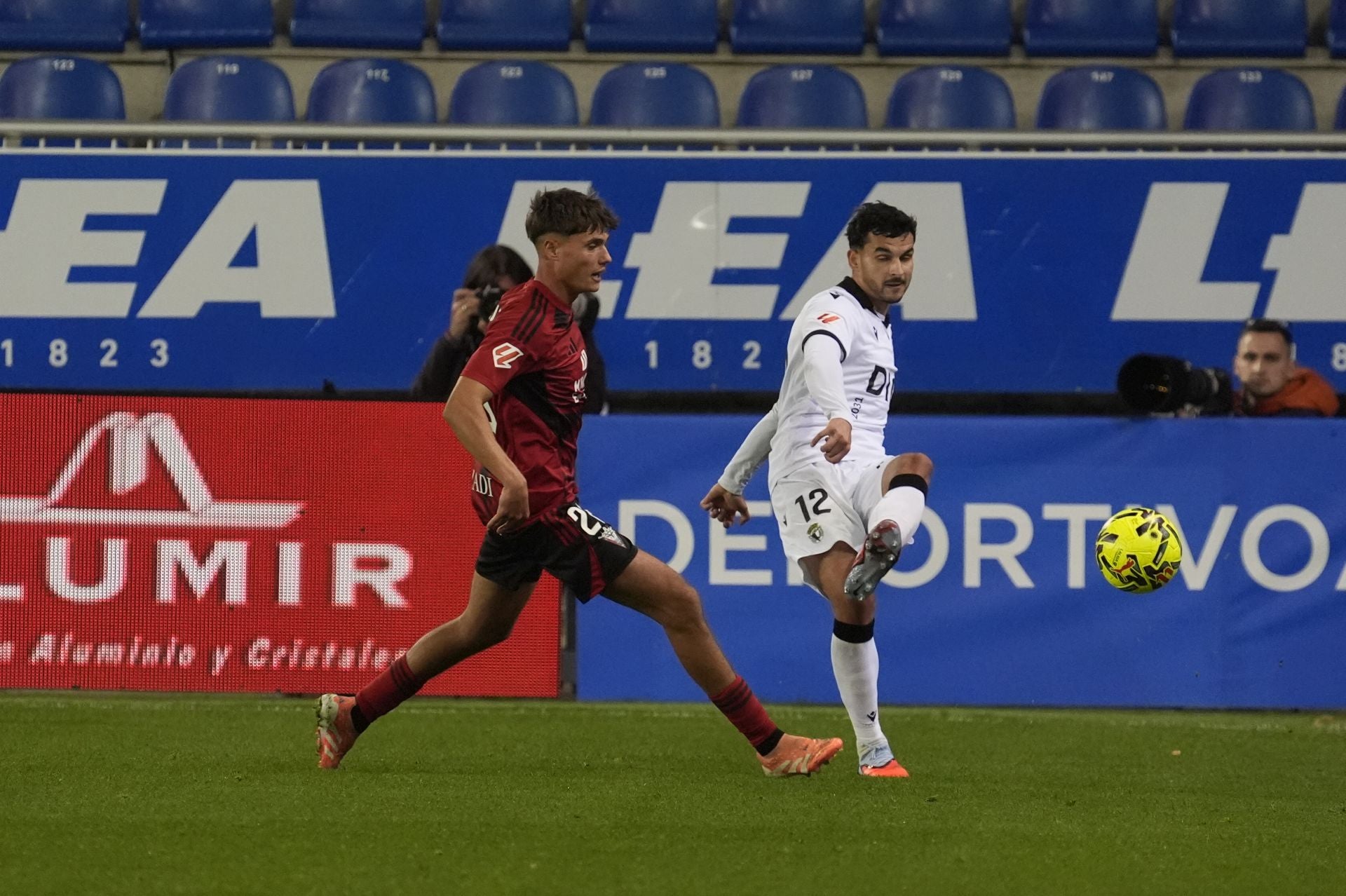 Todas las imágenes del derbi burgalés entre el Mirandés y el Burgos