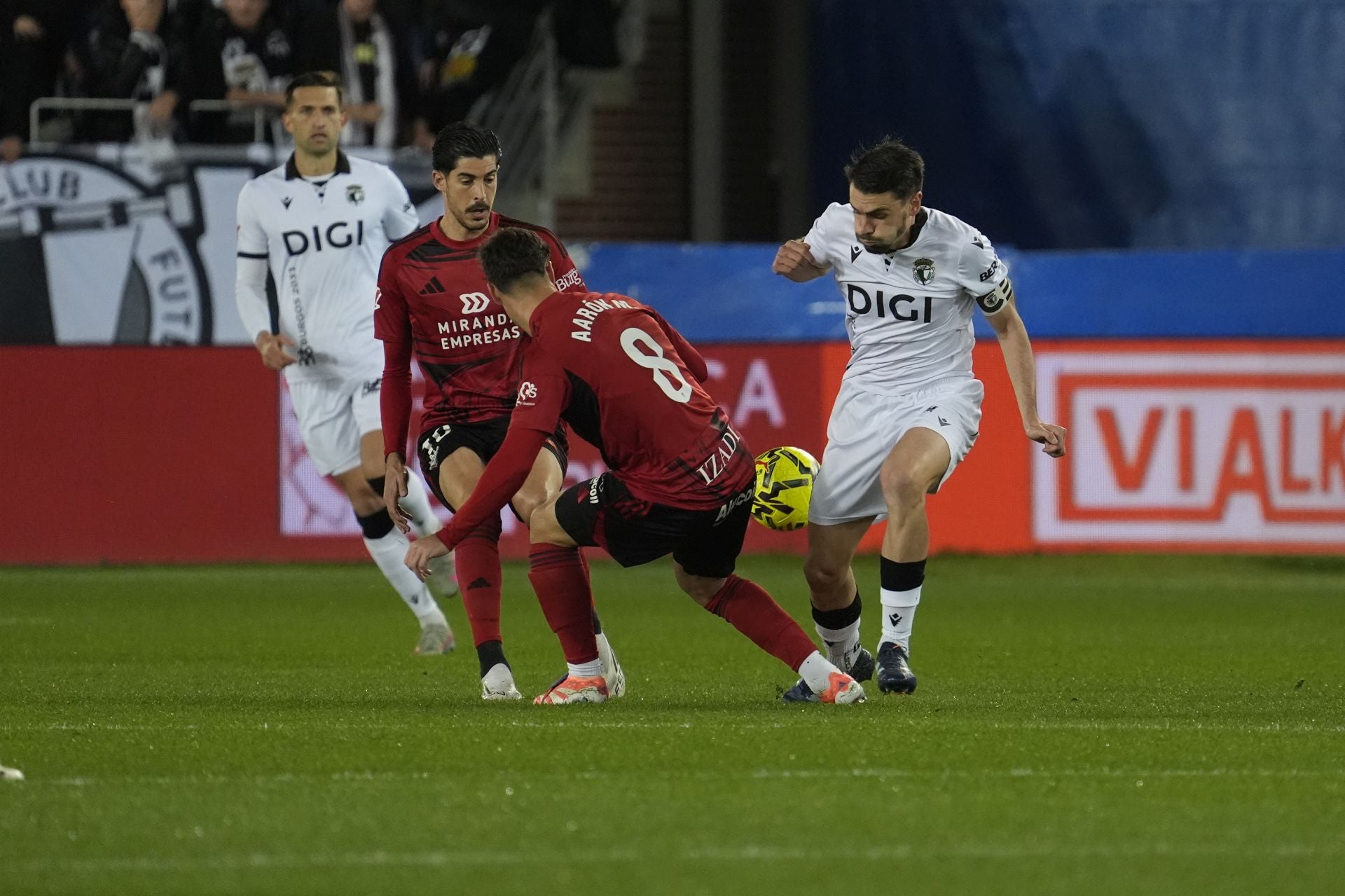 Todas las imágenes del derbi burgalés entre el Mirandés y el Burgos