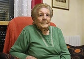 Teresa García, la centenaria de Burgos a la que le hace feliz «llenar el merendero» con su familia