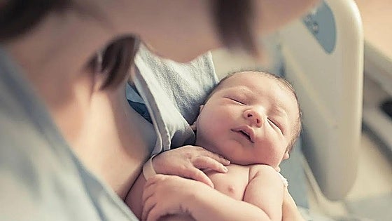Más de la mitad de los nacimientos en Burgos son ya fuera del matrimonio tradicional