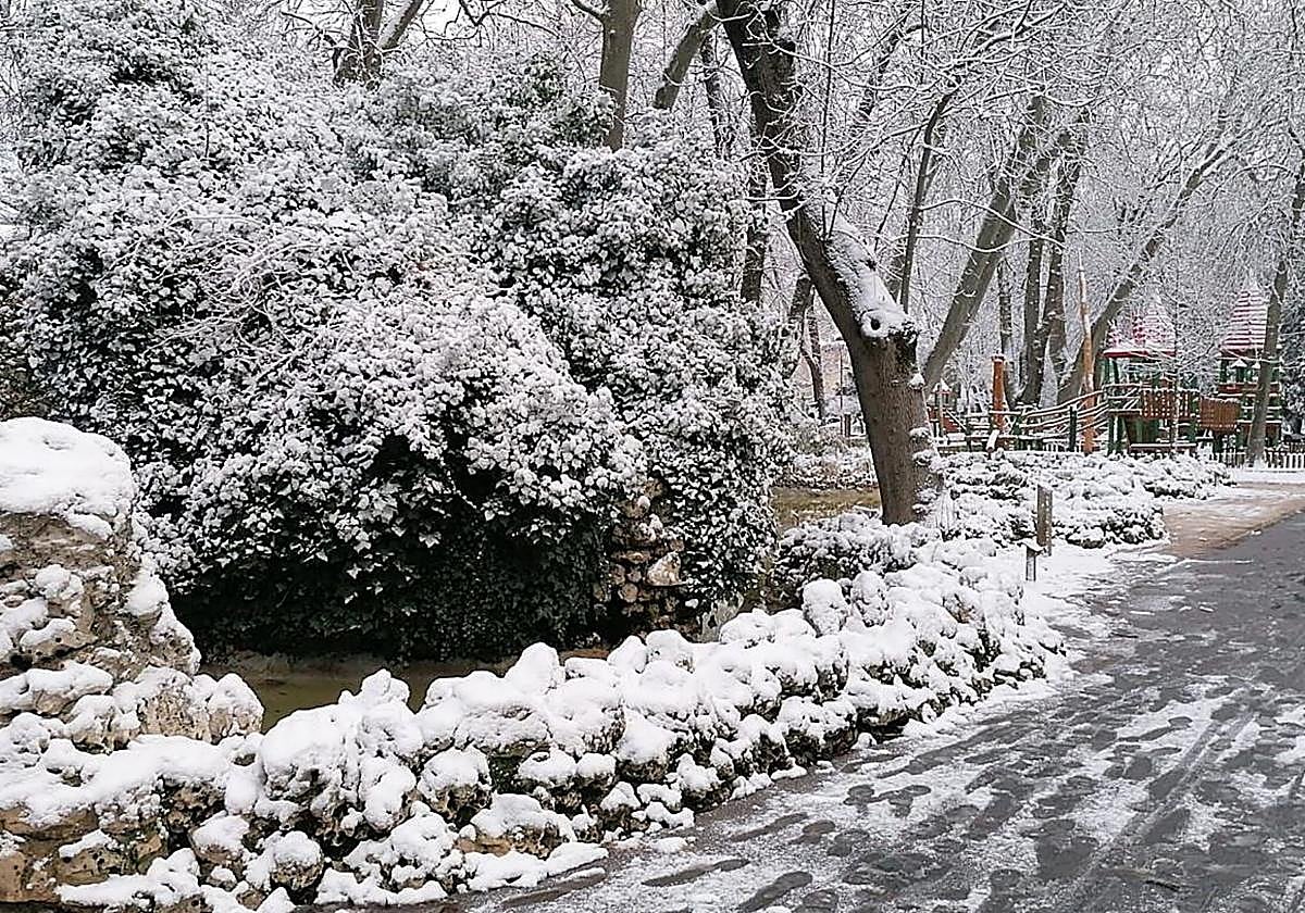Imagen de archivo de una nevada en Burgos.