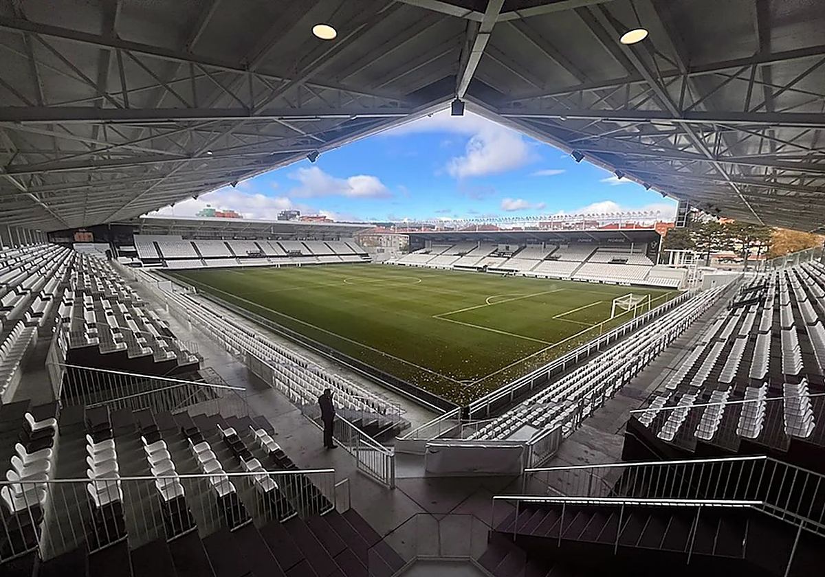 Estadio de El Plantío a día de hoy desde el Palco Norte.