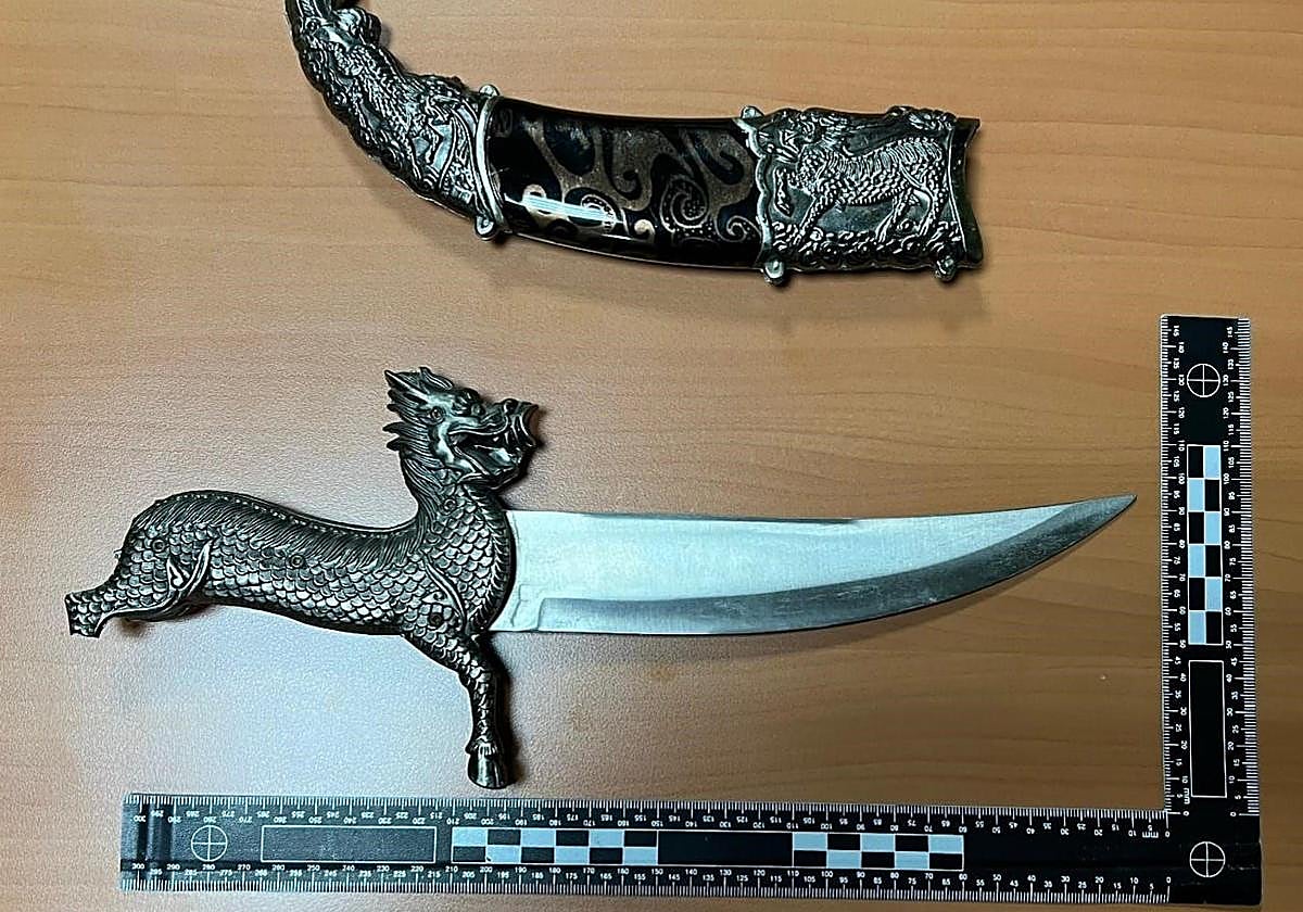 Arma blanca incautada a un varón en las Bernardas.