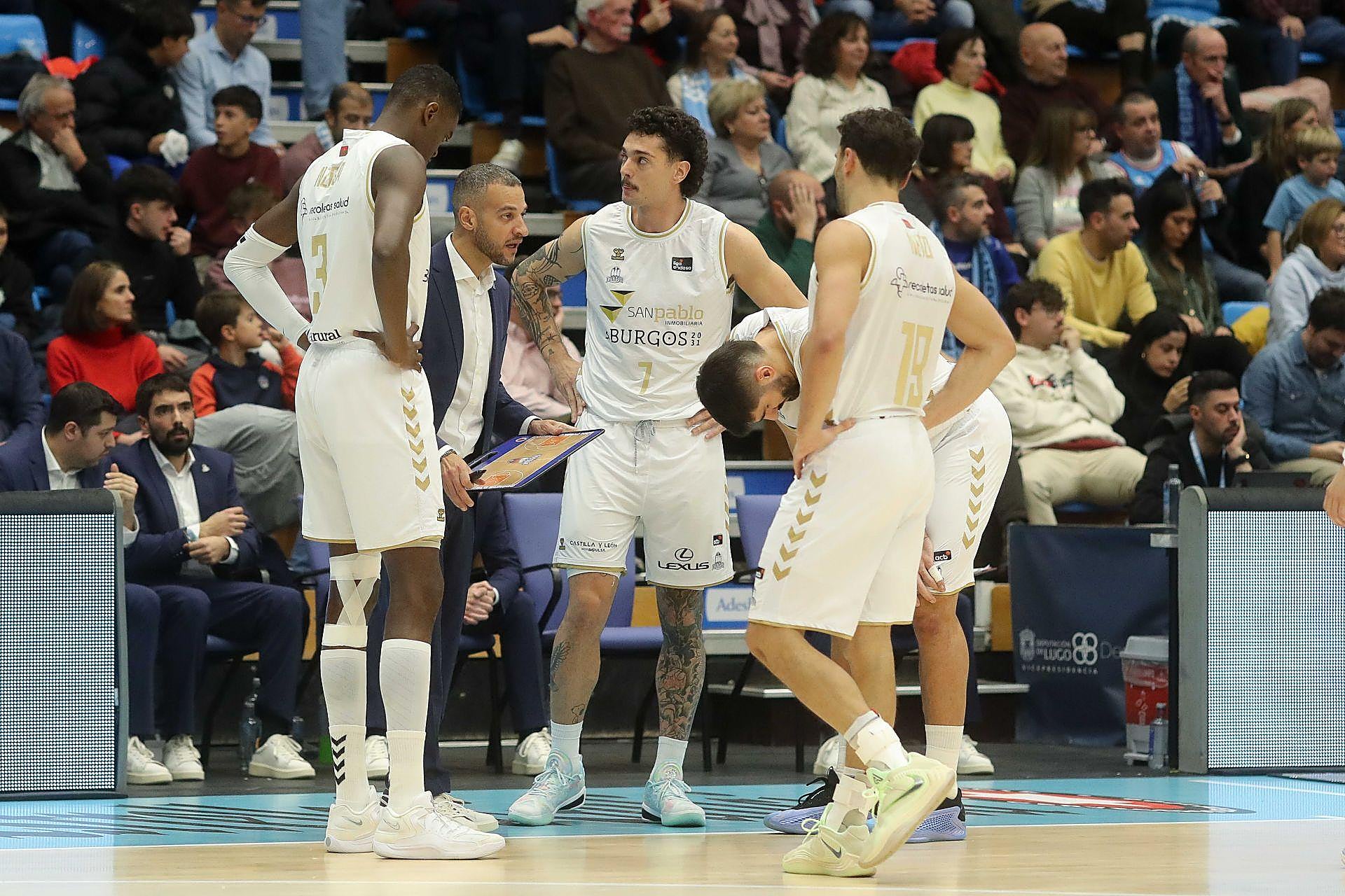 La derrota del San Pablo Burgos ante Río Breogán, en imágenes