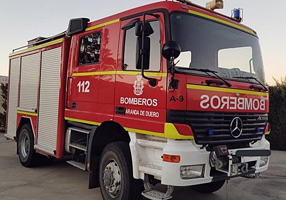 Los Bomberos de Aranda fueron movilizados para atender el suceso.