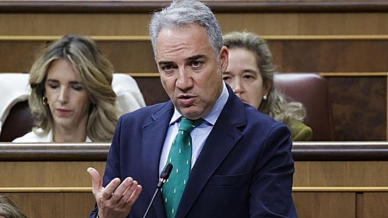 Bendodo denuncia en Burgos que «Sánchez asfixia a los alcaldes del PP»