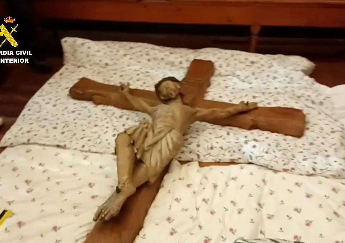 Imagen secundaria 1 - Dos monjas cismáticas de Belorado y un anticuario, detenidos por la venta ilegal de patrimonio histórico