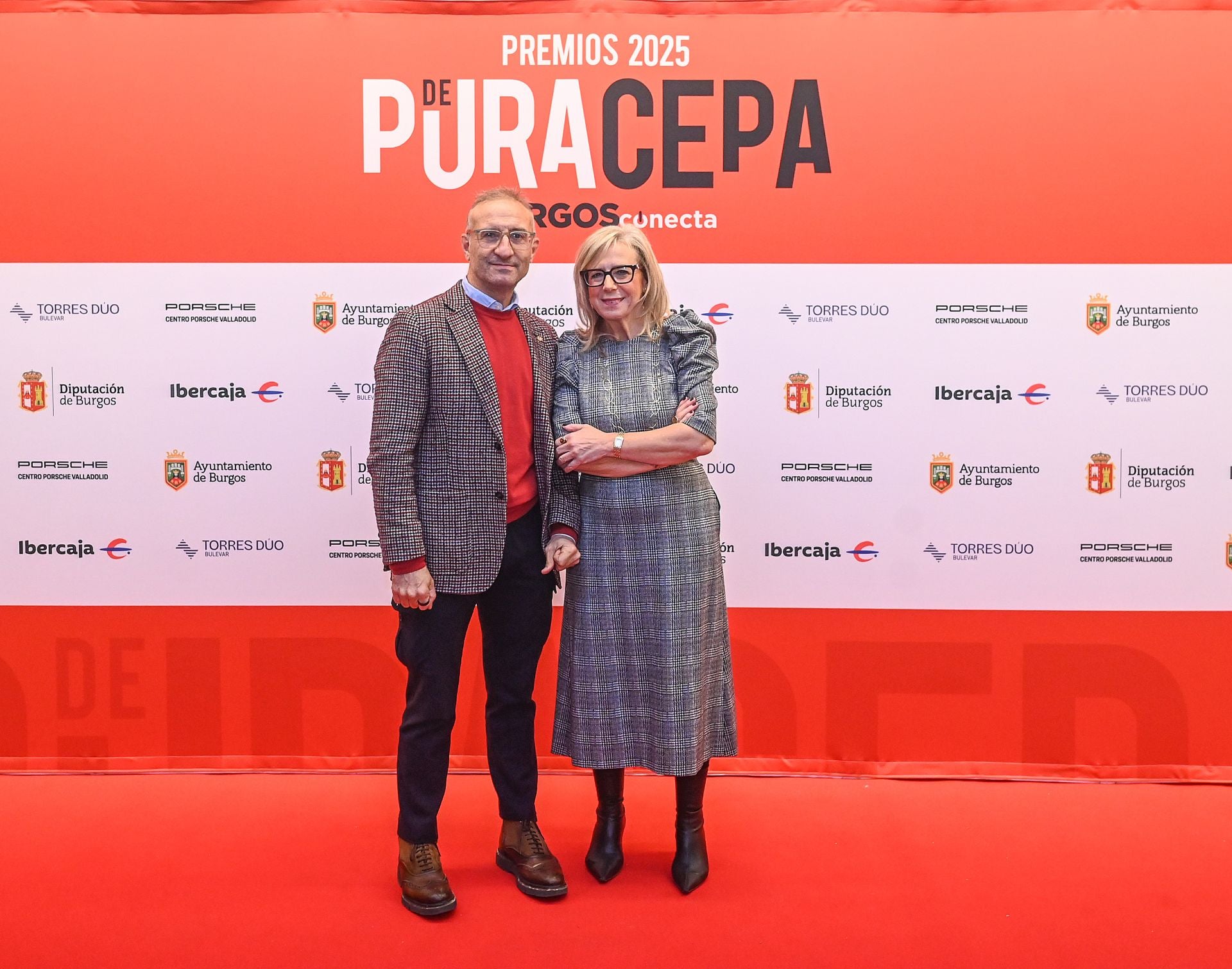 Emilio Lozano y Emiliana Molero, secretaria general de FAE Burgos.