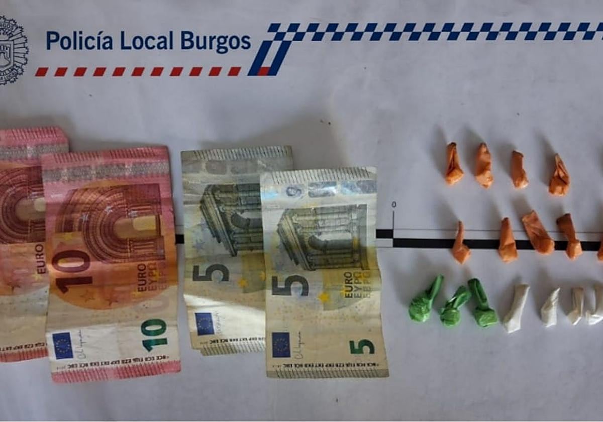 Dinero y sustancias en posesión del detenido