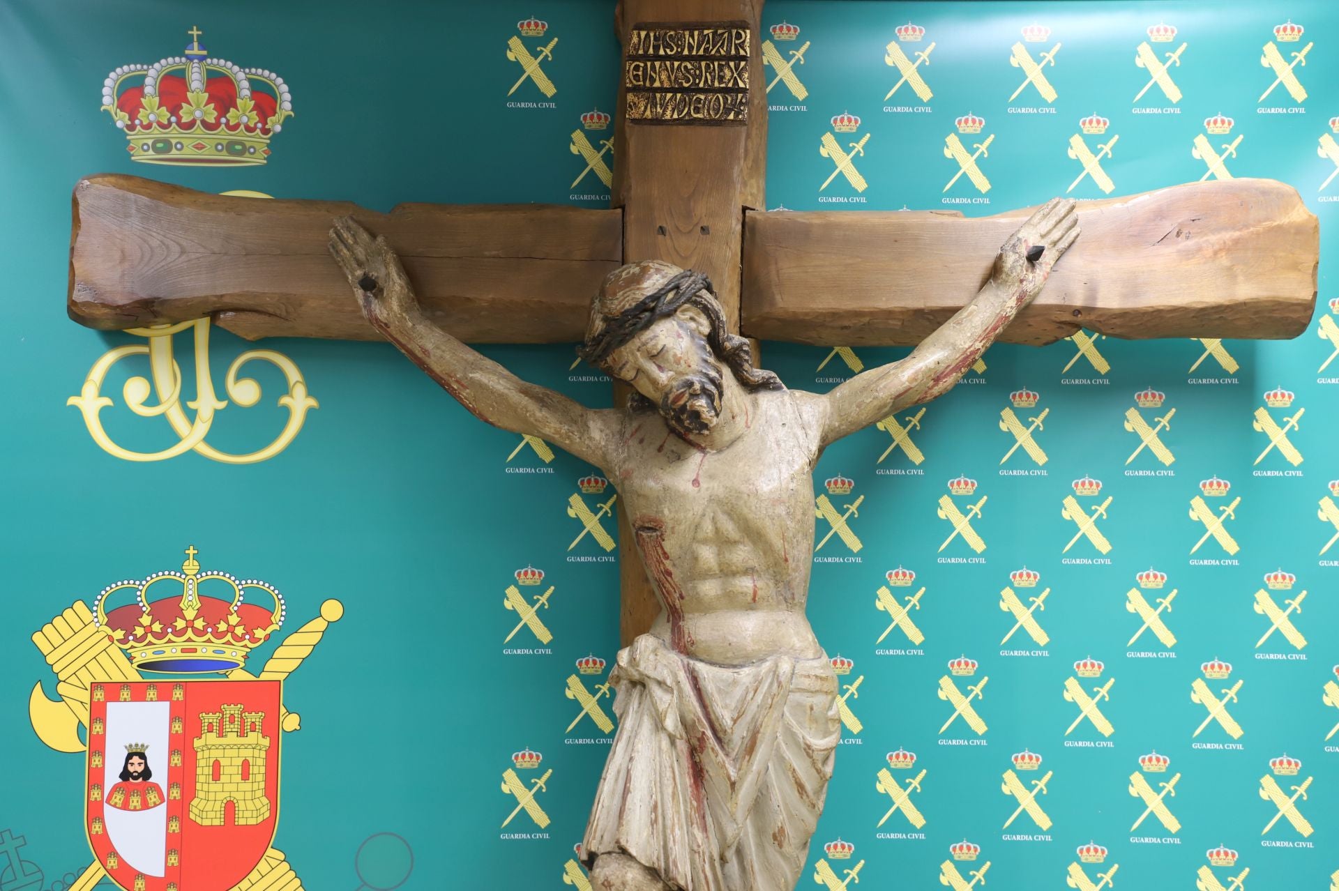 La Guardia Civil interviene más de 30 piezas de arte sacro trasladadas por las monjas cismáticas a Orduña