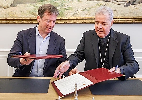 El presidente de la Diputación, Borja Suárez y el arzobispo de Burgos, Mario Iceta.