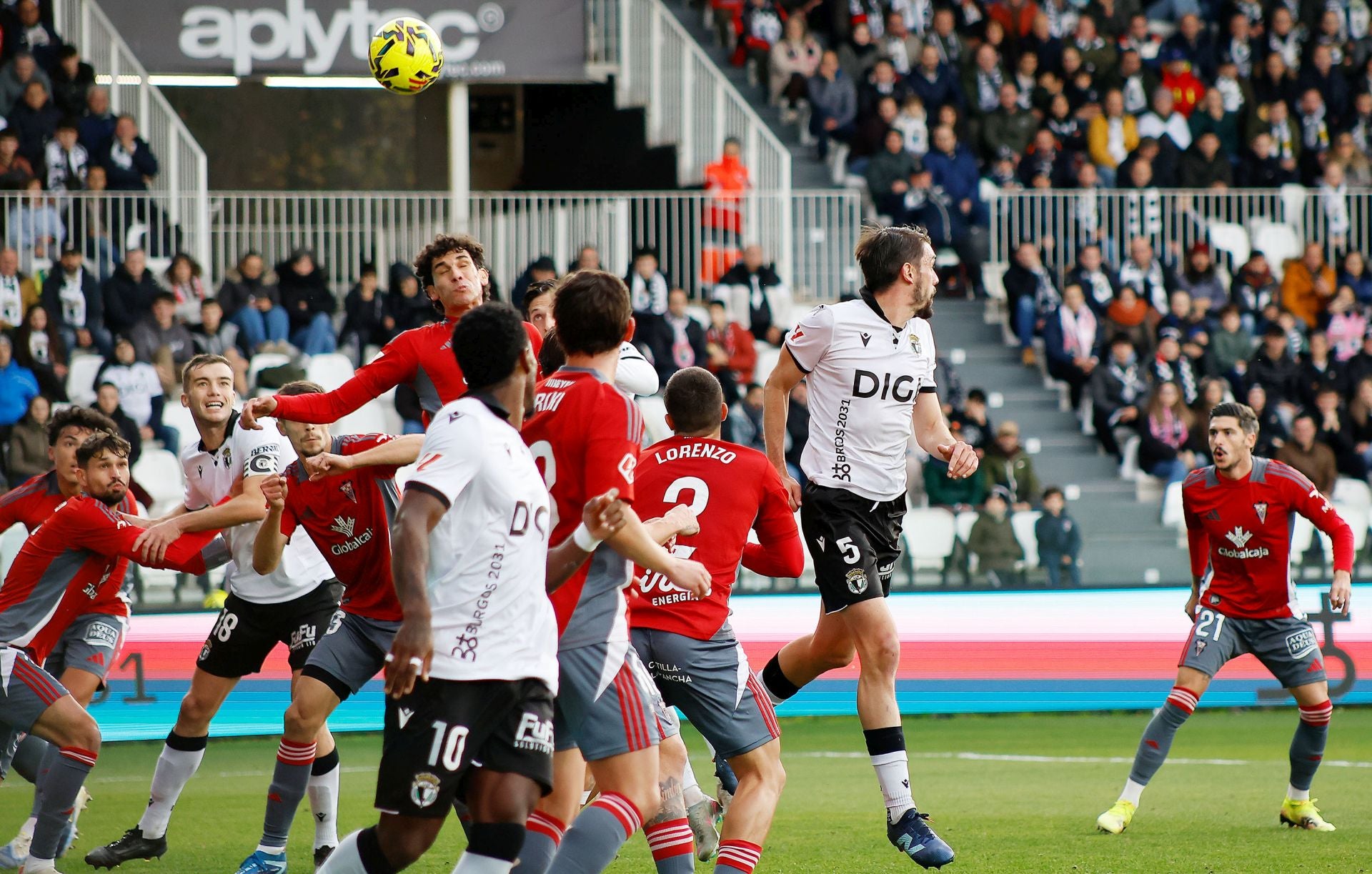 La derrota del Burgos CF contra el Albacete, en imágenes