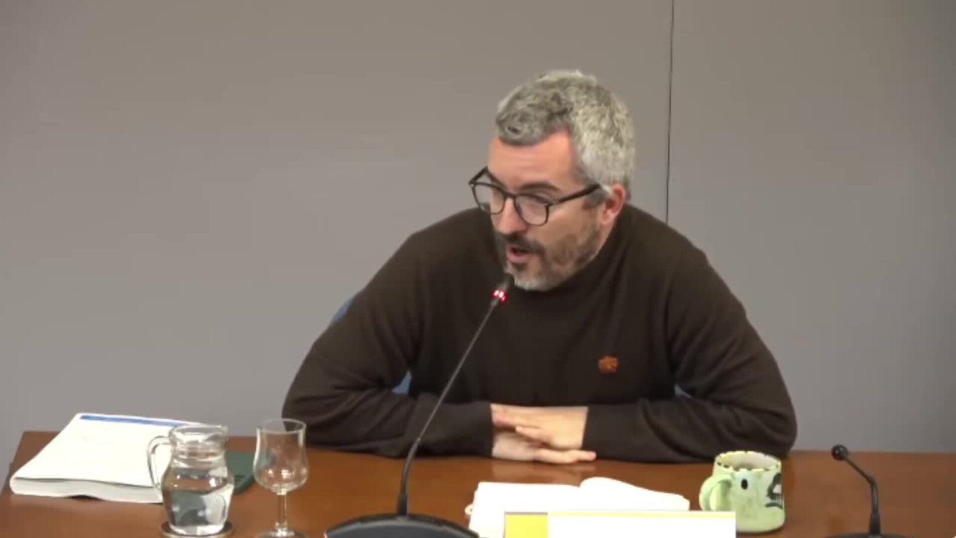 Sanidad defiende la ley de medicamentos ante las críticas del sector