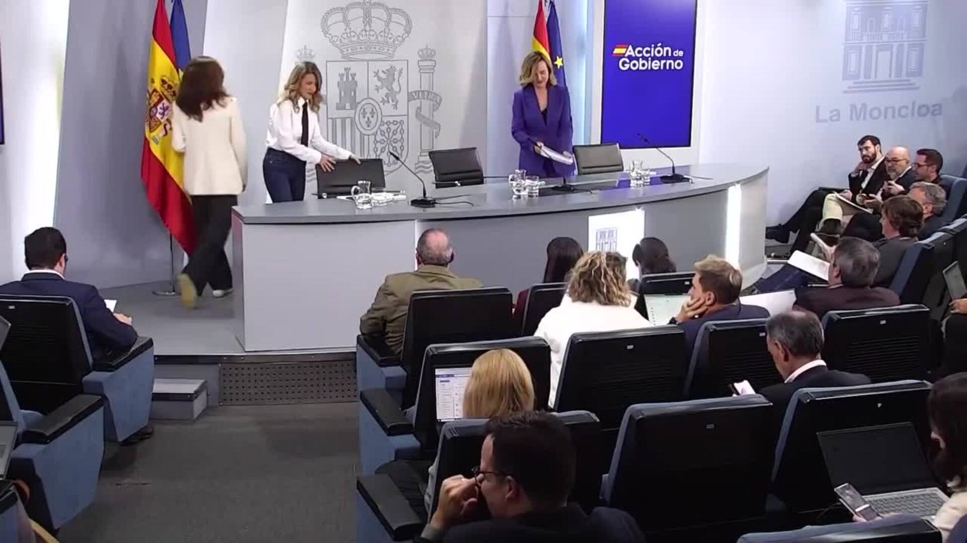 Feijóo llama a Abascal y coinciden en que hay que dar "estabilidad" a la C. Valenciana