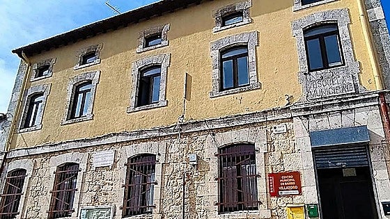 Las obras de las aguas del barrio de Burgos de Villatoro se amplían 400 metros y finalizarán en mayo