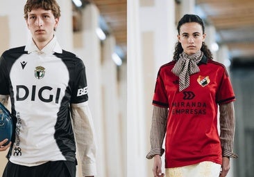 Burgos CF y CD Mirandés presentan su camiseta retro en la Semana de la Moda de Madrid