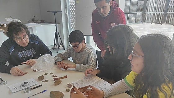 Prisión e inhabilitación para un exresponsable de Aspanias en Burgos por estafar a un usuario