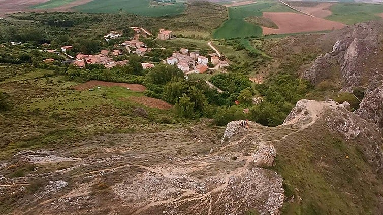 Rescatan en helicóptero a un senderista al sentirse indispuesto en una vía ferrata de Burgos