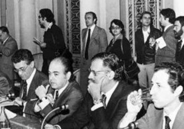 firma pactos de la moncloa 1977 en el Salón de Columnas.