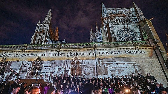 Burgos canta unido en el centenario de su himno
