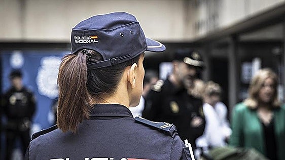 Deportan desde Burgos a un argelino relacionado con varios delitos tras cuatro años con un Decreto de Expulsión