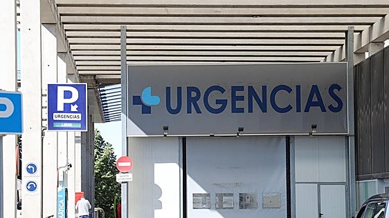 Parto exprés en Burgos: nace un bebé a las puertas de Urgencias al no dar tiempo a llegar al paritorio
