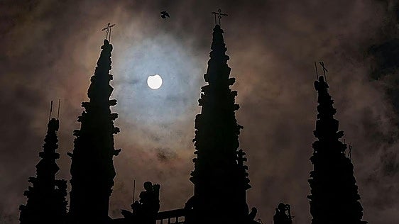 De Metro de Madrid al cielo de la Catedral: la apuesta de Burgos para conquistar a los turistas del eclipse