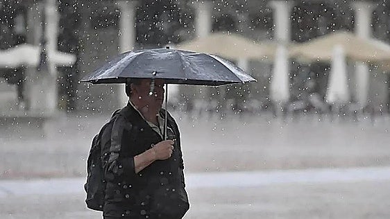 El drástico cambio de tiempo que se espera en Burgos este fin de semana: las fuertes tormentas ponen fin al calor extremo