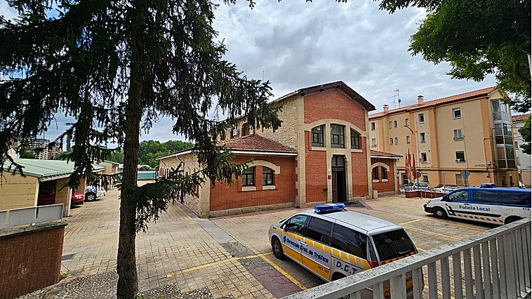 «Salvar vidas no basta»: la Policía Local de Miranda denuncia el abandono laboral y la falta de medios