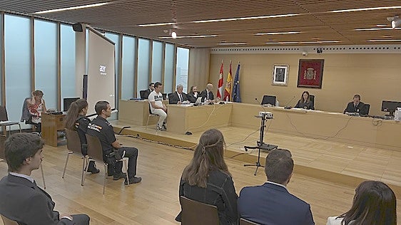 La mujer del acusado de matar a su suegro en Aranda asegura que la intención era hacerle daño a ella