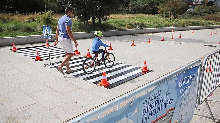Burgos celebra su VII Bicicletada Solidaria por el daño cerebral dentro de la Semana de la Movilidad