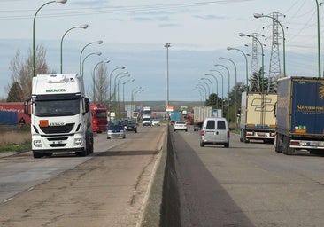 El Ayuntamiento de Burgos se compromete ante los empresarios de Villalonquéjar a arreglar la calle López Bravo
