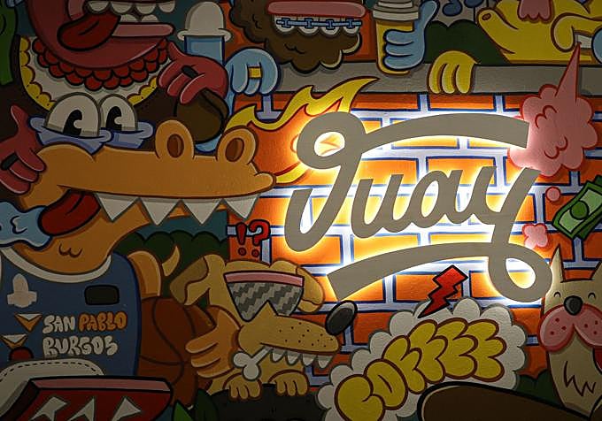 Interior de la cafetería de Burgos 'Juay'