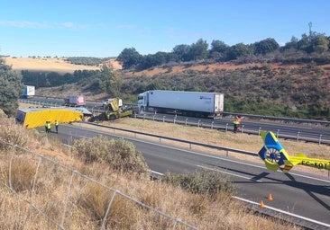 Un herido y cortes de tráfico en Burgos por el accidente de un camión que transportaba mercancías peligrosas