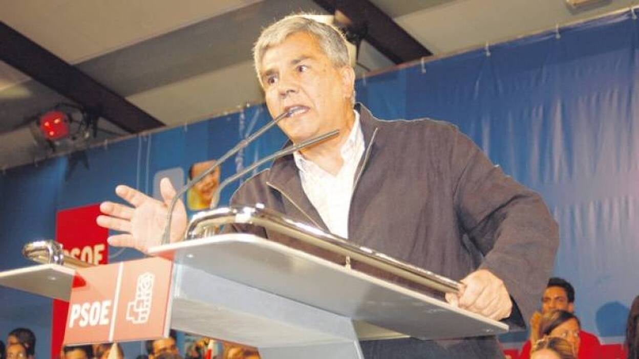 Fraga destituye al recaudador municipal y prevé denunciarlo