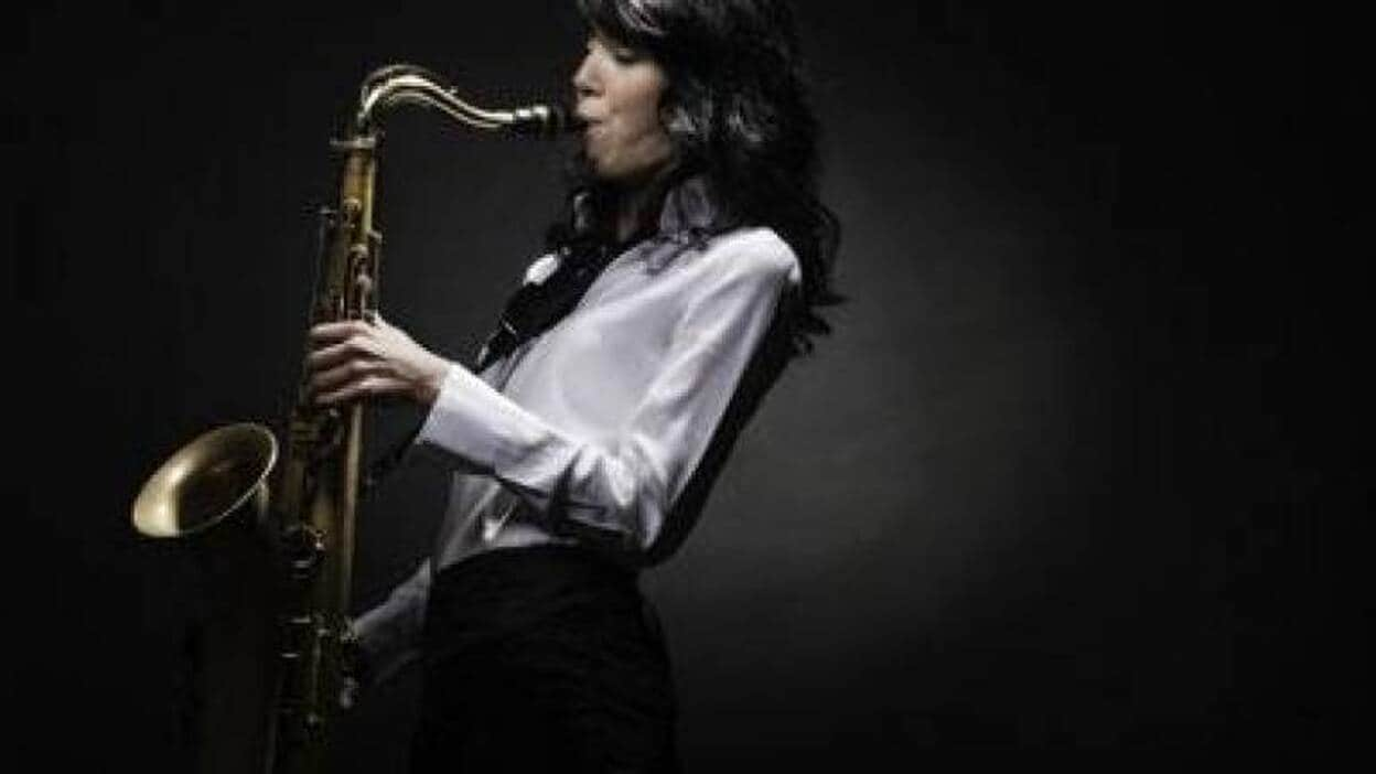 Melissa Aldana inaugura la programación del festival Noches del Lago: siente reina, siente jazz