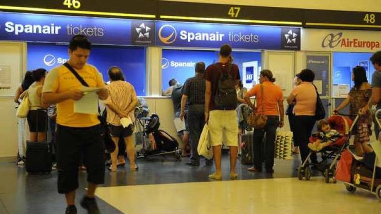 Spanair no cobra desde la pasada semana la segunda maleta a los canarios