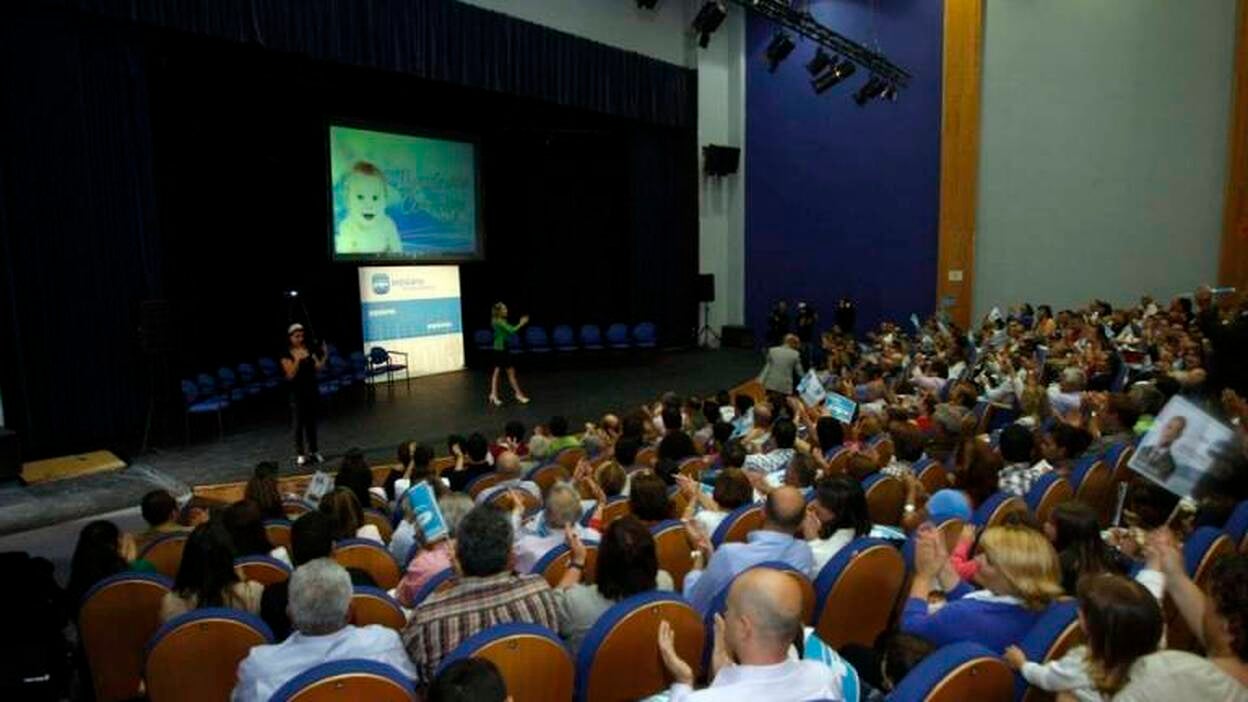 Bravo de Laguna apoya la candidatura de Juan José Gil en Ingenio