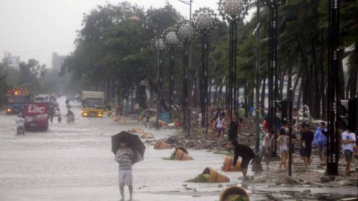 Aumentan a 21 los muertos por el tifón "Nesat" en Filipinas