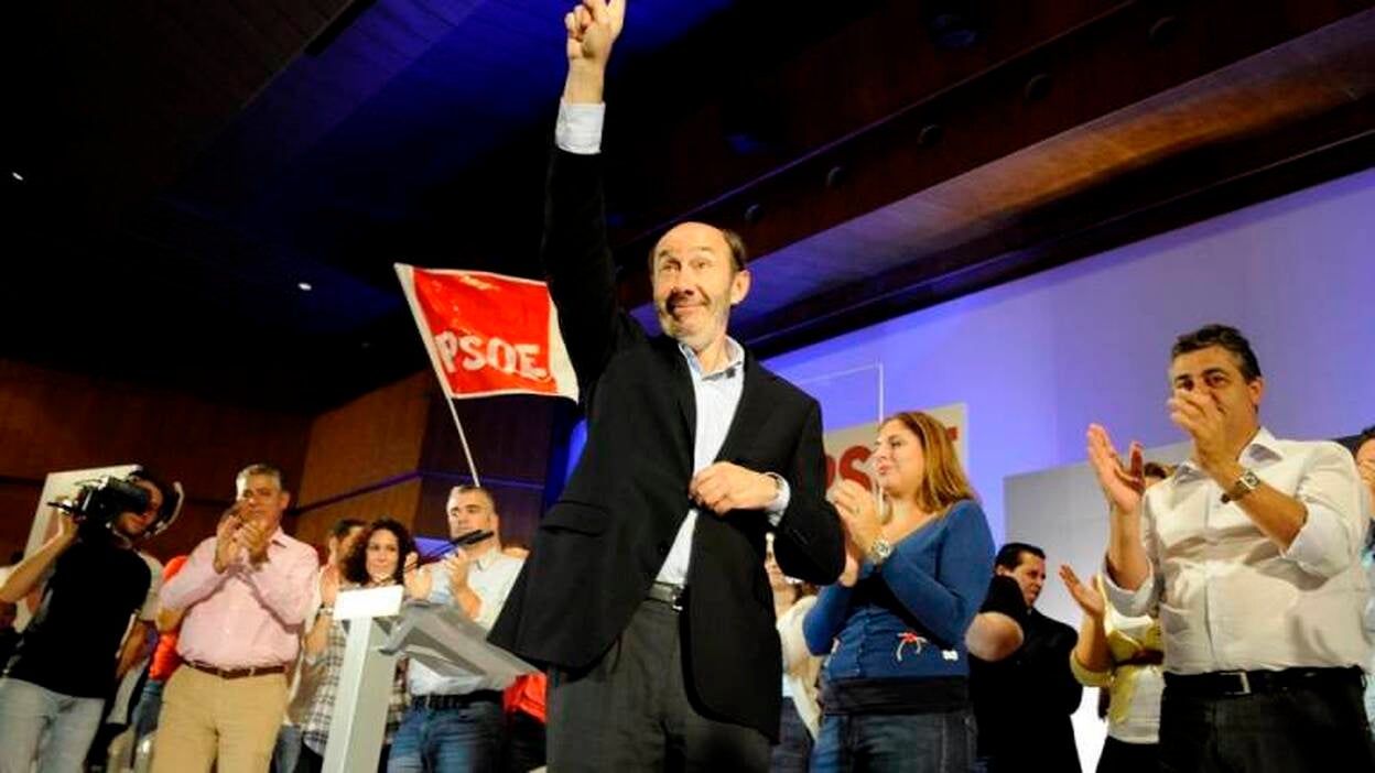 Rubalcaba propone abaratar la contratación para crear empleo