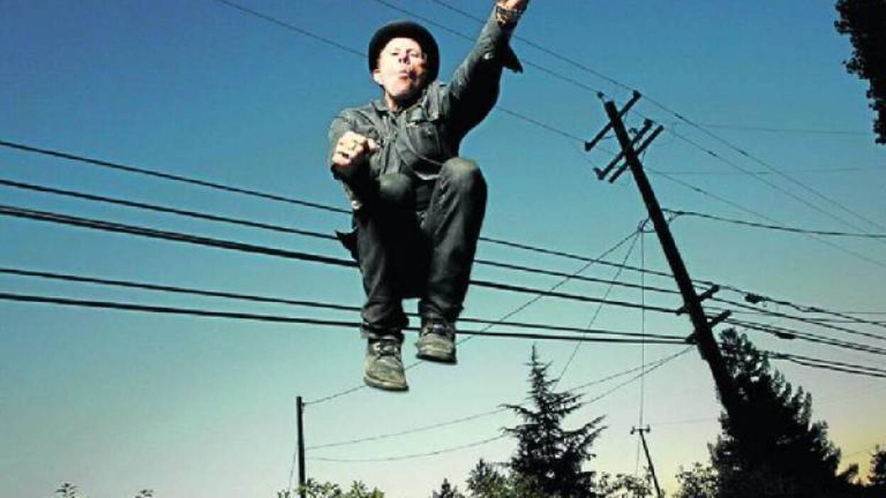 Waits sale de la caverna