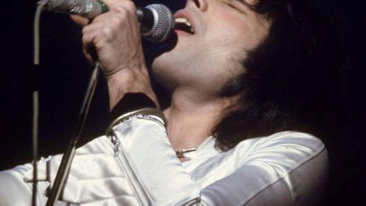 Veinte años sin uno de los grandes iconos de los 80, Freddie Mercury